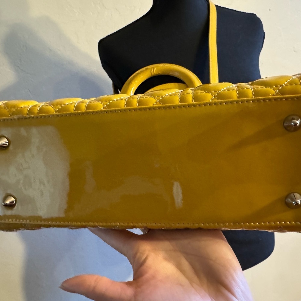 Dior Lady Dior Large Yellow Patent Leather - Picture 3 of 16